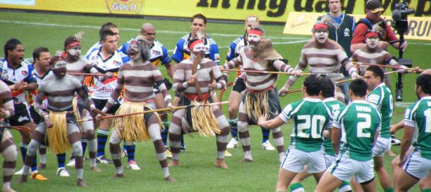 De hakadans van de Nieuwzeelandse Maori op het rugbyveld